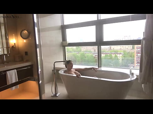 ❤️ Babe izugarria Sutsuki jertzen da bere pussy off bainugelan ❤️ Errusiar porno gugan ❌️