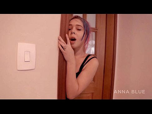 ❤️ Nire anaiarengana itzuli nintzen. Bere neska-lagunarekin sexu harremanak izan nituen. itzulera lesbiana. ❤️ Errusiar porno gugan ❌️